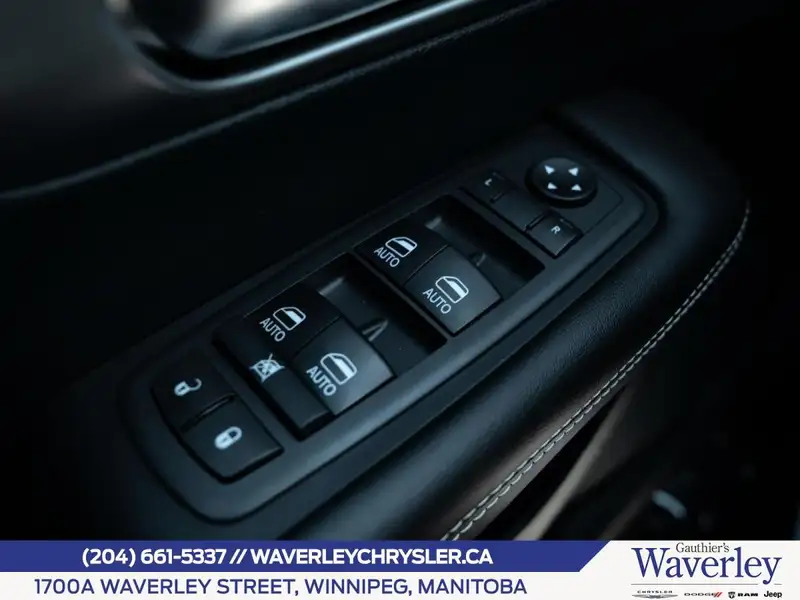 2027 Chrysler Pacifica Select AWD, zelená, 12 km, dovoz Kanada — foto 7 z 12