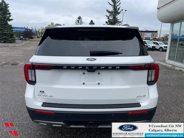 2025 Ford Explorer Active, bílá, 11 405 km, dovoz Kanada — foto 6 z 20
