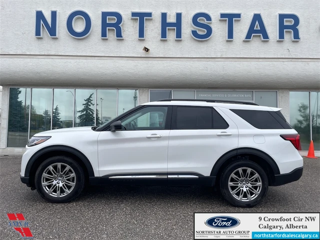 2025 Ford Explorer Active, bílá, 11 405 km, dovoz Kanada — foto 8 z 20