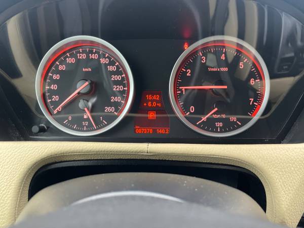2013 BMW, dovoz Kanada — foto 5 z 8