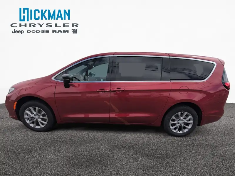 2026 Chrysler Pacifica Select, červená, 2 582 km, dovoz Kanada — foto 2 z 12