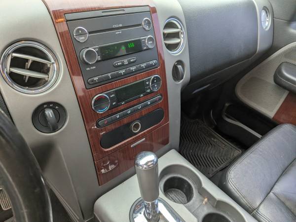Ford, dovoz Kanada — foto 10 z 12