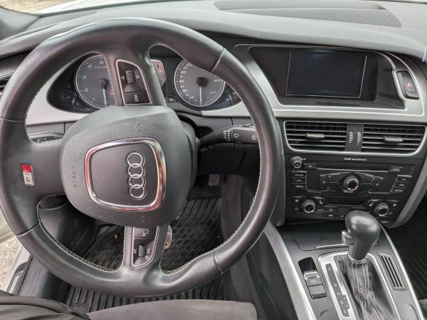 2011 Audi, dovoz Kanada — foto 11 z 12