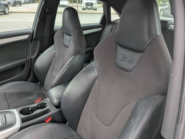 2011 Audi, dovoz Kanada — foto 12 z 12
