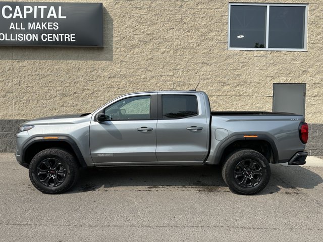 2025 GMC Canyon Elevation, 29 645 km, dovoz Kanada — foto 3 z 20