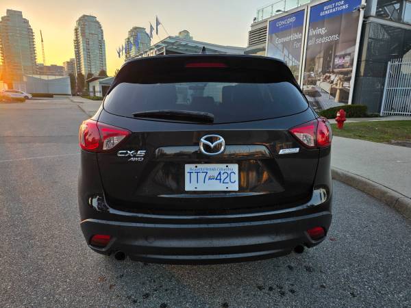 2013 Mazda, dovoz Kanada — foto 5 z 12