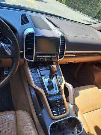 2012 Porsche, dovoz Kanada — foto 9 z 12