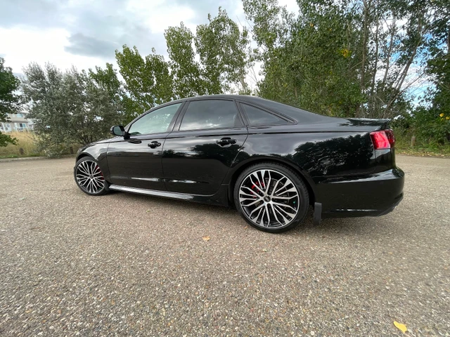2017 Audi A6 Competition Model, černá, 80 000 km, dovoz Kanada — foto 2 z 5
