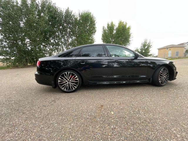 2017 Audi A6 Competition Model, černá, 80 000 km, dovoz Kanada — foto 3 z 5