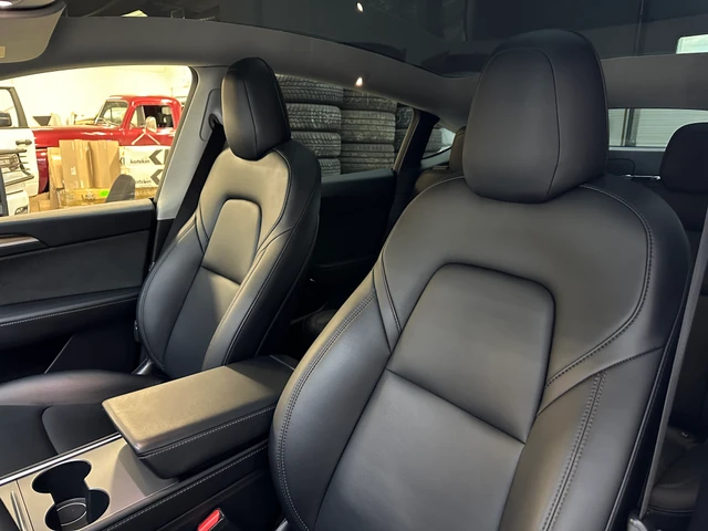 2022 Othrmake Tesla Model Y Performance, bílá, 80 700 km, dovoz Kanada — foto 6 z 20