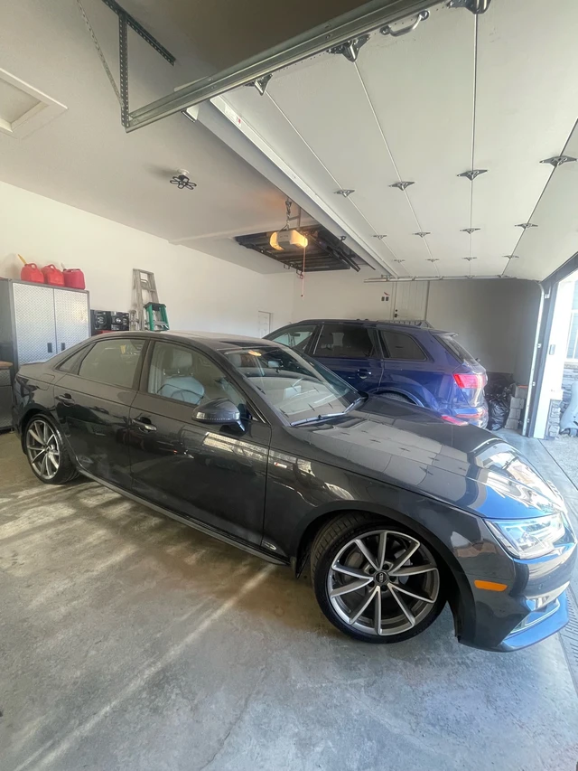 2018 Audi A4 Technik, šedá, 124 042 km, dovoz Kanada — foto 2 z 5