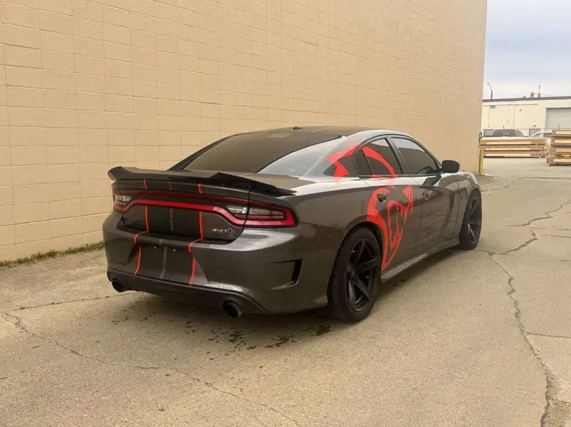 2017 Dodge Charger SRT Hellcat, šedá, 83 403 km, dovoz Kanada — foto 4 z 12