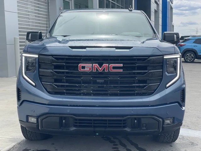 2026 GMC Sierra 1500 Elevation, modrá, 7 km, dovoz Kanada — foto 2 z 20