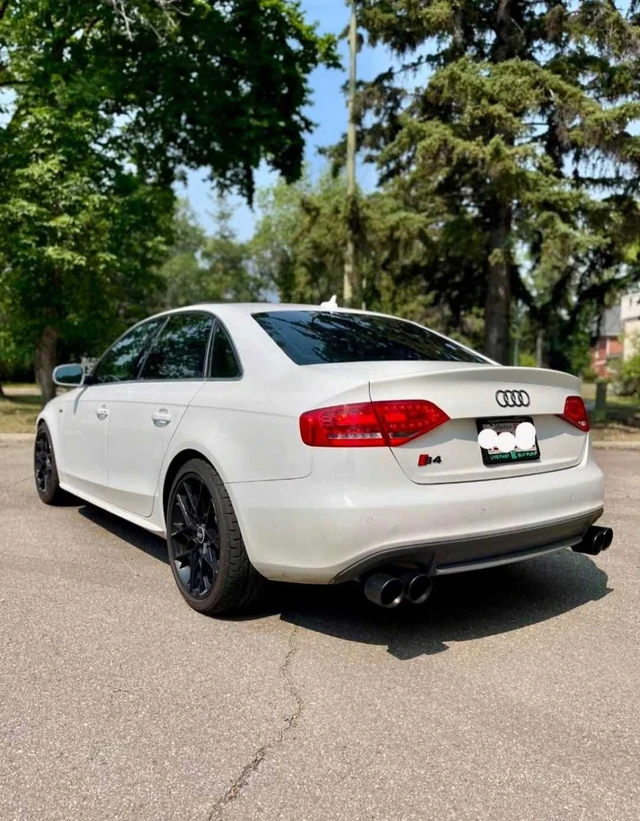 2011 Audi S4, 220 000 km, dovoz Kanada — foto 3 z 5