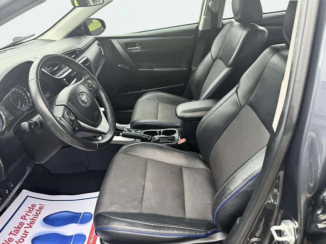 2017 Toyota Corolla LE, šedá, 258 728 km, dovoz Kanada — foto 10 z 15