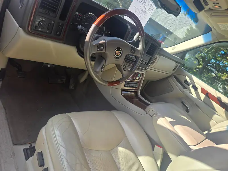 2005 Cadillac Escalade EXT, béžová, 137 987 km, dovoz Kanada — foto 7 z 7