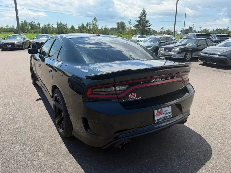 2017 Dodge Charger SRT HELLCAT, 64 500 km, dovoz Kanada — foto 3 z 12