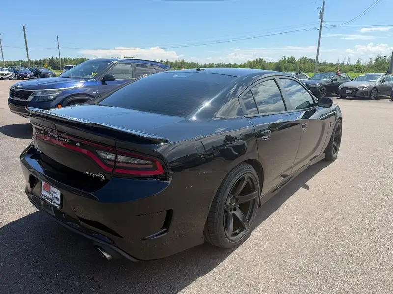 2017 Dodge Charger SRT HELLCAT, 64 500 km, dovoz Kanada — foto 6 z 12