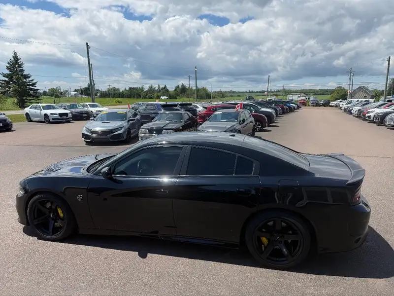 2017 Dodge Charger SRT HELLCAT, 64 500 km, dovoz Kanada — foto 7 z 12