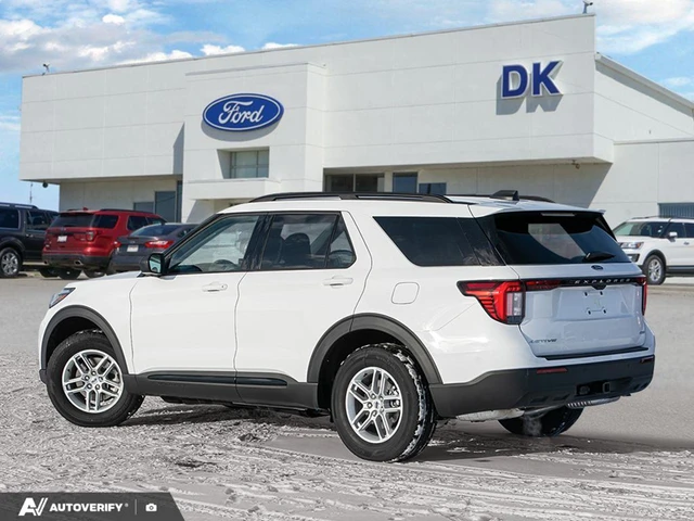 2026 Ford Explorer Active, bílá, 2 088 km, dovoz Kanada — foto 4 z 19