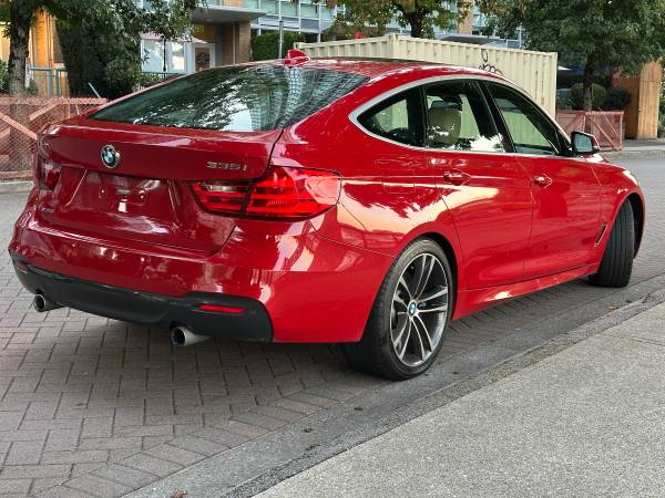 BMW, dovoz Kanada — foto 7 z 12
