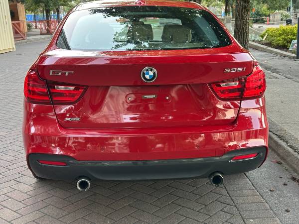 BMW, dovoz Kanada — foto 8 z 12