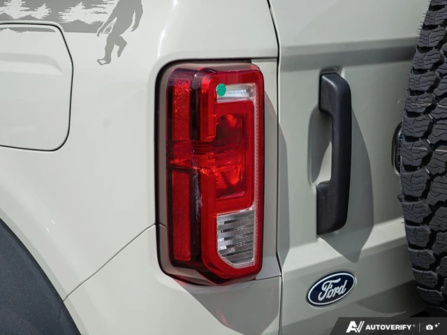 2026 Ford Bronco Base, béžová, 62 km, dovoz Kanada — foto 14 z 19