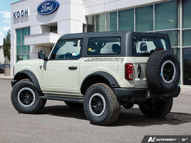 2026 Ford Bronco Base, béžová, 62 km, dovoz Kanada — foto 4 z 19