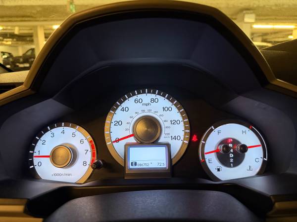 2011 Honda, dovoz Kanada — foto 11 z 12
