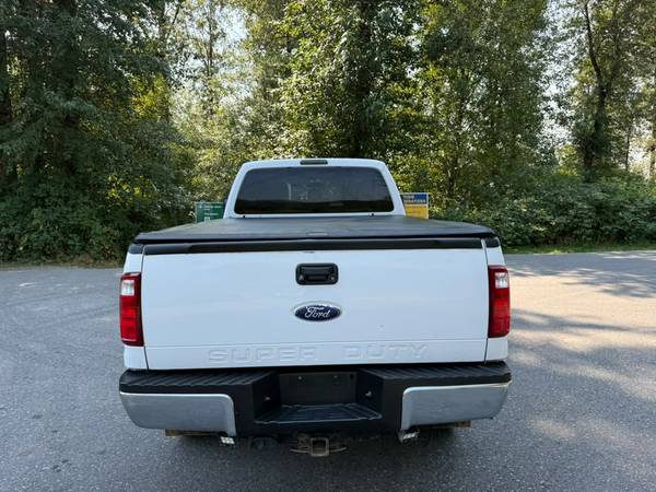 2011 Ford, dovoz Kanada — foto 7 z 12