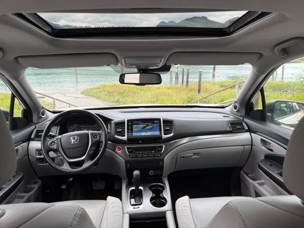 2016 Honda, dovoz Kanada — foto 9 z 12