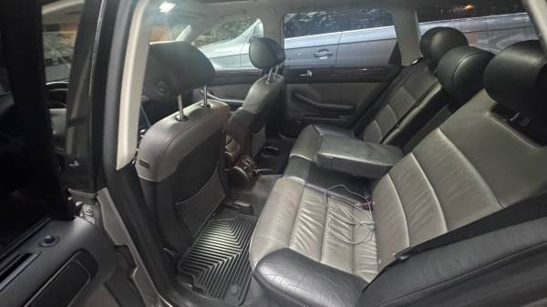 2004 Audi, dovoz Kanada — foto 11 z 12