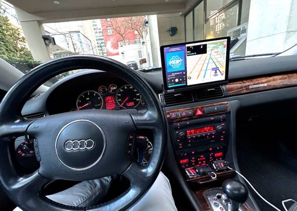 2004 Audi, dovoz Kanada — foto 3 z 12