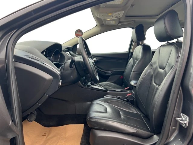 2018 Ford Focus Titanium, 144 857 km, dovoz Kanada — foto 12 z 17