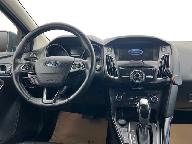 2018 Ford Focus Titanium, 144 857 km, dovoz Kanada — foto 16 z 17