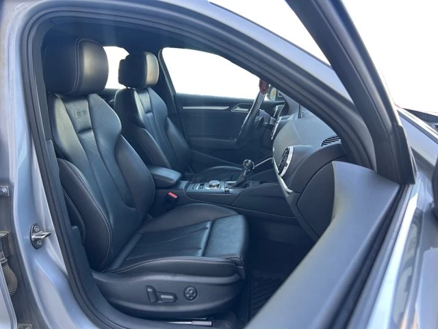 2015 Audi S3 2.0T Technik, 62 490 km, dovoz Kanada — foto 15 z 15