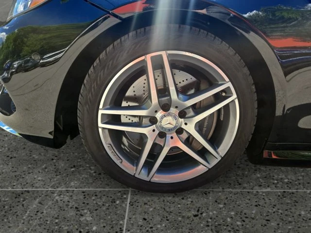 2017 Mercedes-Benz Eclass E 550, 94 000 km, dovoz Kanada — foto 15 z 15
