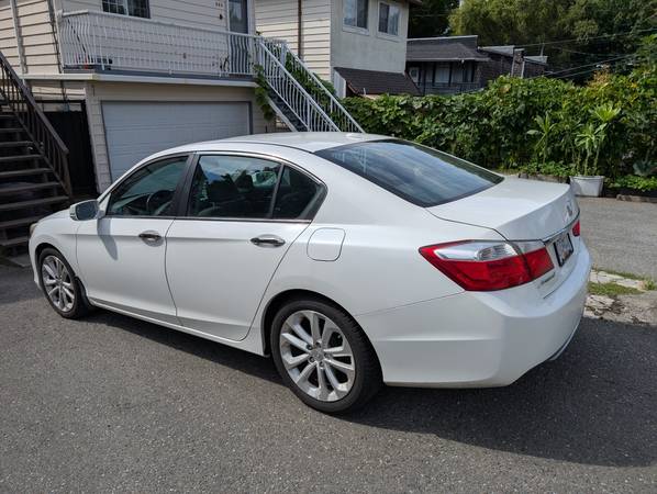 2013 Honda, dovoz Kanada — foto 3 z 8