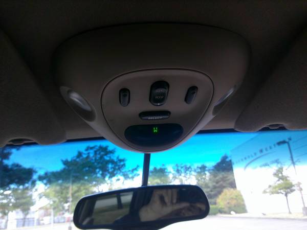 2002 Ford, dovoz Kanada — foto 12 z 12