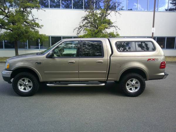 2002 Ford, dovoz Kanada — foto 3 z 12