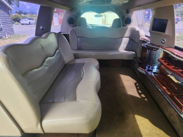 Ford, dovoz Kanada — foto 8 z 12