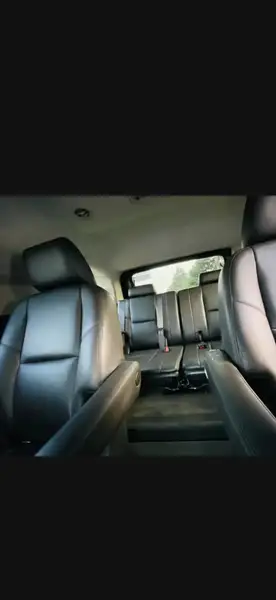 2011 Cadillac Escalade Base, černá, 167 000 km, dovoz Kanada — foto 4 z 12