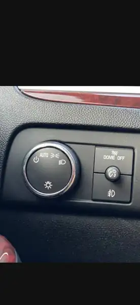 2011 Cadillac Escalade Base, černá, 167 000 km, dovoz Kanada — foto 8 z 12