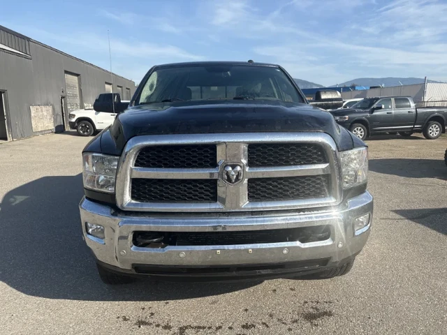 2016 RAM 3500 SLT, černá, 240 000 km, dovoz Kanada — foto 2 z 5