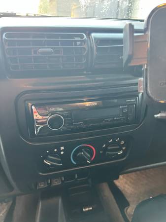2003 Jeep, dovoz Kanada — foto 4 z 12