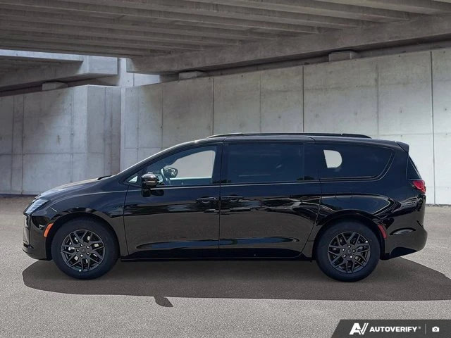 2027 Chrysler Pacifica Select, černá, 15 km, dovoz Kanada — foto 4 z 20