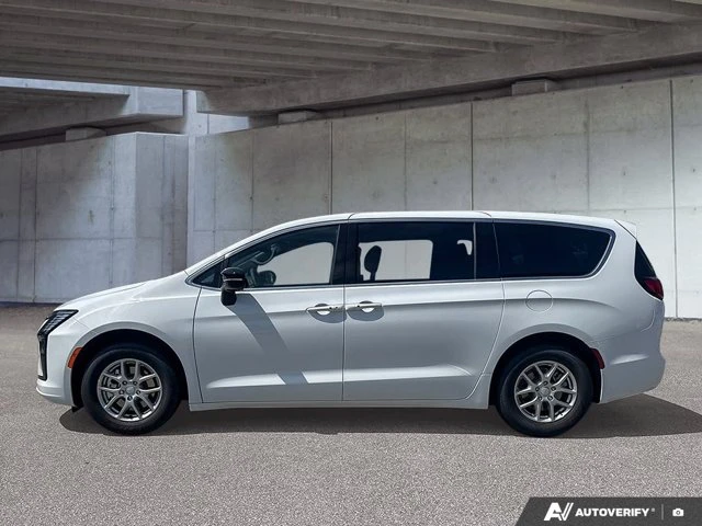 2027 Chrysler Pacifica Select, bílá, 16 km, dovoz Kanada — foto 4 z 20