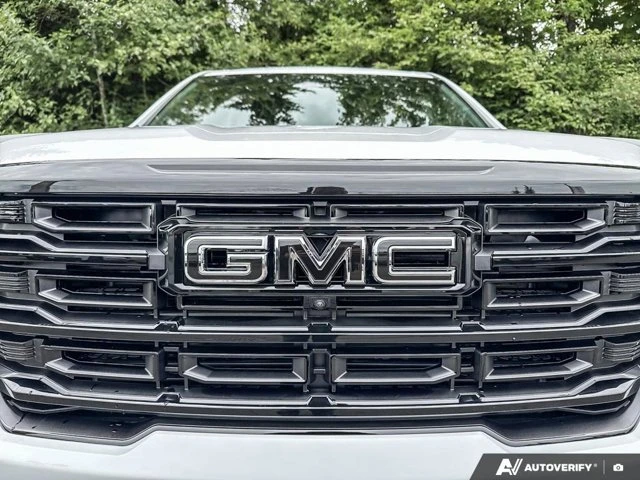 2026 GMC Acadia Elevation, bílá, 15 km, dovoz Kanada — foto 12 z 20