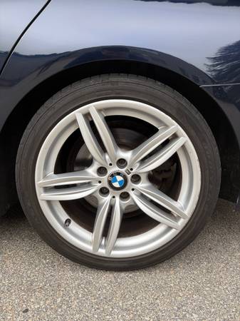 2011 BMW, dovoz Kanada — foto 2 z 12