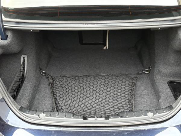2011 BMW, dovoz Kanada — foto 9 z 12